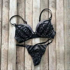 Victoria’s Secret Bombshell Bra & Panty Set